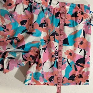 Columbia Women’s Sandy River II Printed Shorts Large 5” Inseam Floral thumbnail 8