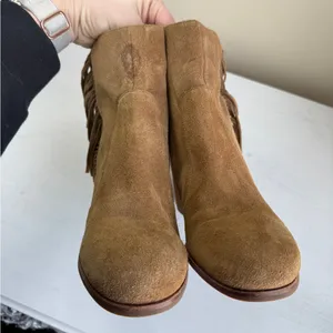 Via Spiga Niurka Dark Natural Suede Fringe Bock Heel Booties Size 9.5 M thumbnail 4