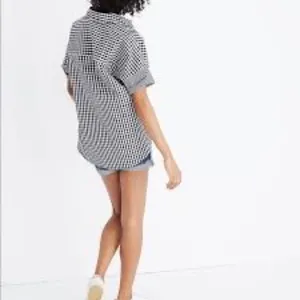 Madewell• Gingham-Play Button-Down Shirt Size S D40‎ thumbnail 4
