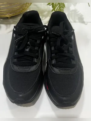 Puma Black & Red Low-Top Athletic Sneakers (EUR 38 / US 6C) thumbnail 2