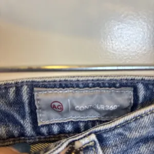 AG Adriano Goldschmied Angeline Mid Rise Flare Jeans Size 30 Raw Hem Japan thumbnail 3