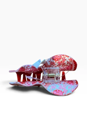 Free People ancient Find Hair Claw Clip Red & White Floral Vase MPN 96333364 thumbnail 2