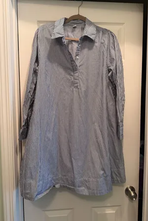 Old Navy Dress thumbnail 1