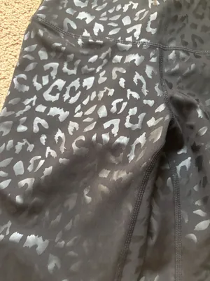 NWT faux leather leopard leggings Gray Size M thumbnail 2