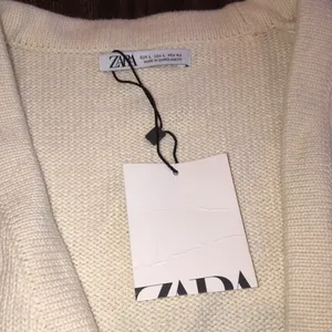 Zara knit preppy button down sweater cardigan sleeveless size large new with tag thumbnail 3