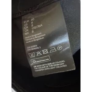 NWT H&M Black Skinny Jeans Women's 8 Regular Waist Goth Classic Rock thumbnail 4