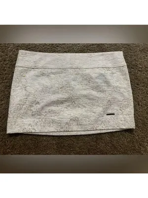 NWT Abercrombie White and Gold Jacquard Mini Skirt thumbnail 2
