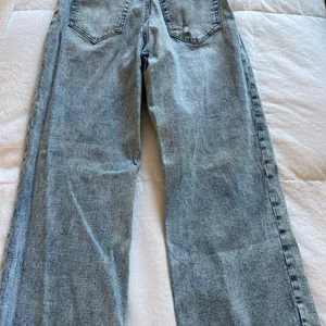 Abercrombie & Fitch Light Blue Crop Wide Leg Jeans thumbnail 4