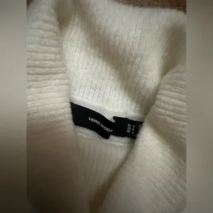 Bohme Turtle Neck tank thumbnail 2