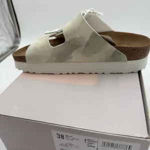 Papillio by Birkenstock Women's Arizona Flex Platform Birko-Flor Sandals 38 US 7 thumbnail 4