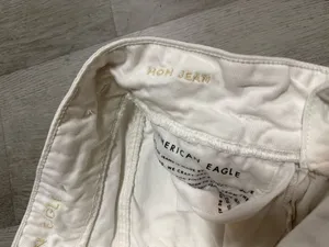 American eagle white mom jeans  thumbnail 4