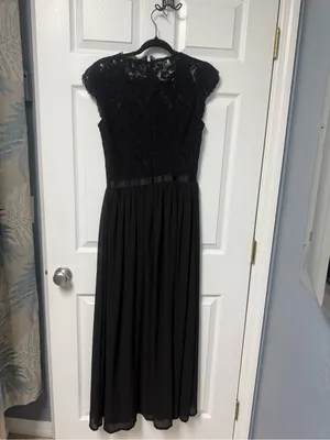 Miusol Black Lace Evening Dress with Satin Trim thumbnail 3