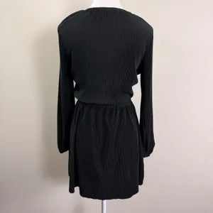 Abercrombie Black Plisse Mini Dress Long Sleeve Elastic Waist Pleated Small thumbnail 3