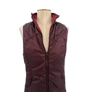 Lululemon Layer Up Reversible Vest‎ Burgundy Red Insulated Full Zip Size 6 thumbnail 2