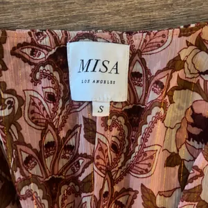 misa los angeles chiara v-neck ruffle floral print mini dress thumbnail 4