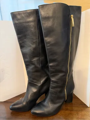 Louise et Cie Black Leather Knee High Boots Gold Zip Block Heel Sz 9M EU 40 thumbnail 1