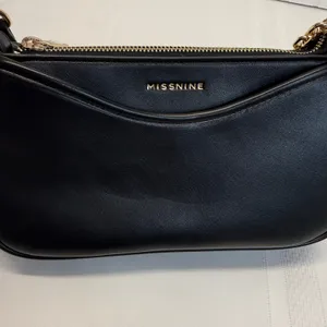 Missnine Black Shoulder Bag Mini Baguette Purse Vegan Leather Gold Chain Zip NEW thumbnail 4