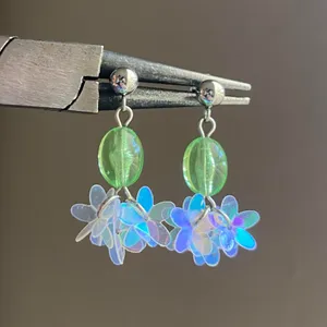 Handmade beautiful german beads & flower dangle earrings💚 thumbnail 3
