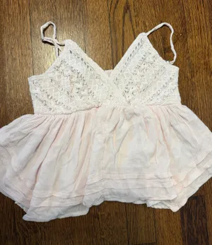 Hollister Top thumbnail 1