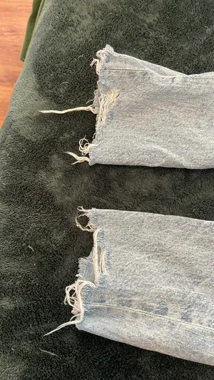 American Eagle Jeans Ripped Short thumbnail 4