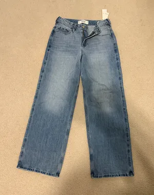 Hollister Jeans thumbnail 1