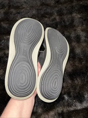 CROCS Tone Alaina Flips (Croslite) Women 9 Black/w Silver Grey sandals shoes thumbnail 4