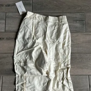Cream pleated trousers thumbnail 6