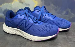 New Balance 520v8 Women's Blue Sneakers Size 9.5B thumbnail 1