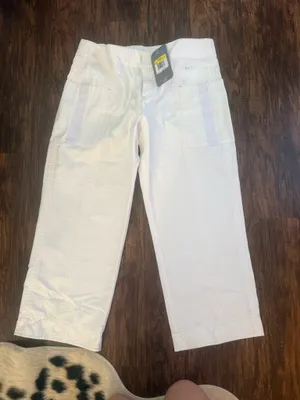 Nike White Capri Pants thumbnail 1
