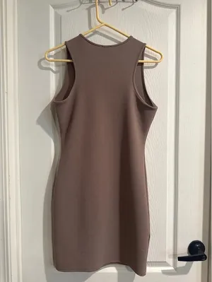 Women’s boutique dress size medium Brown thumbnail 5