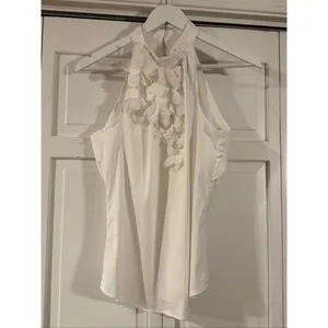 White House Black Market white pedal neck halter top size small thumbnail 4