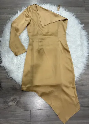 🆕 Chic One Shoulder Gold Dress Size S thumbnail 1