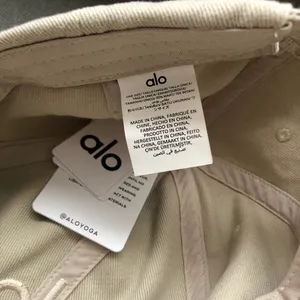 Alo Yoga Washed Off-Duty Cap Sand Dollar thumbnail 6