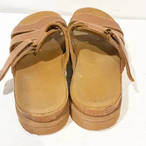 Ugg Brown Leather Goldenstar Slide Strappy Sandal Size 9 Slip On thumbnail 4