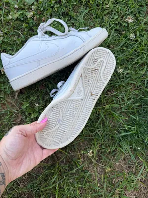 Nike Court Royale 2 Low Triple White Sneakers Women’s Size 6.5 thumbnail 3