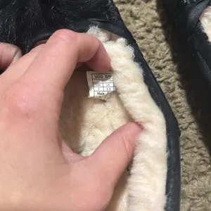 Ugg slippers thumbnail 7