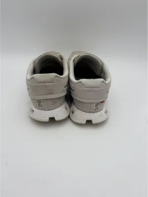 On Cloud Woman’s 9 Running Shoes - Excellent Condition-Running Or Casual thumbnail 5