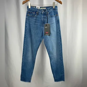 NWT Levi's Premium Wedgie Icon Fit Jeans in Medium‎ Blue Size 25 thumbnail 5