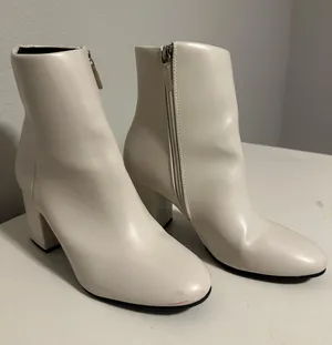 Booties thumbnail 1