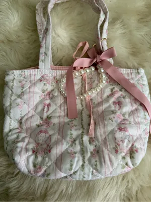 Boutique Floral Quilted Pink Tote Bag with Tie Closure thumbnail 4