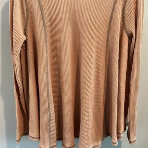 Ces Femme Small‎ Wavy Ribbed Knit Contrast Stitched Top NWOT thumbnail 3