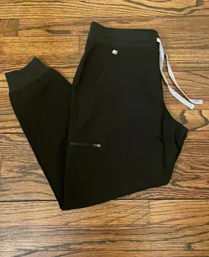 FIGS Zamora Jogger Scrub Pants thumbnail 1