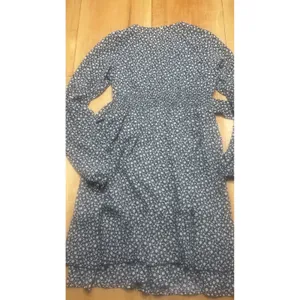 Coco + Carmen Navy Blue Floral‎ Daisy Smocked Waist Ruffle Faux Wrap Dress S/M thumbnail 6