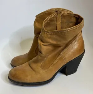 Montana artisan crafted tan leather ankle‎ boots western cowboy womens size 10 thumbnail 1