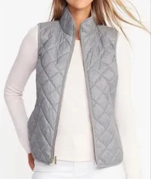 Old Navy Light Grey Quilted Vest with Gold Zipper and Pockets -size M -MSRP $35! thumbnail 1