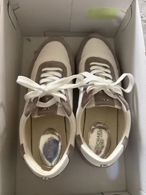 Michael Kors Shoes thumbnail 1
