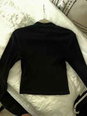 Super soft Ribbed Abercrombie & Fitch black short neck turtle neck long sleeve top thumbnail 7