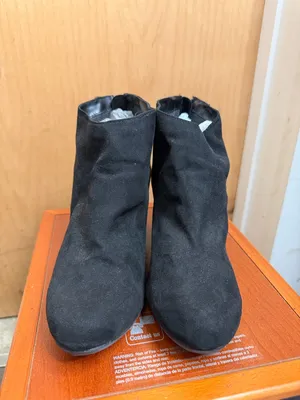 Fioni Womens Black Faux Suede Ankle Boots with Side Zipper. Size: US 11W thumbnail 2
