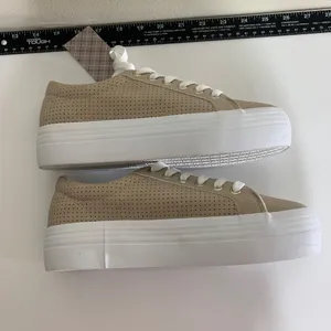 Women's Platform Sneakers Size 7 Beige Faux Leather Lace Up Comfort In Every Ste thumbnail 6