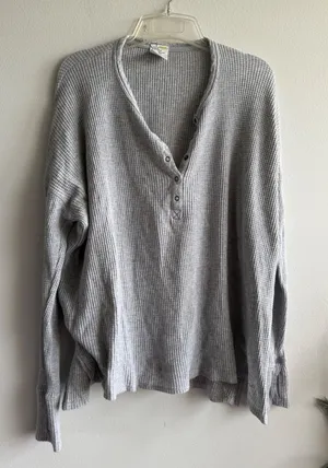 OFFLINE by Aerie Womens Gray Waffle Knit Henley Long Sleeve Oversized Top M 3860 thumbnail 1